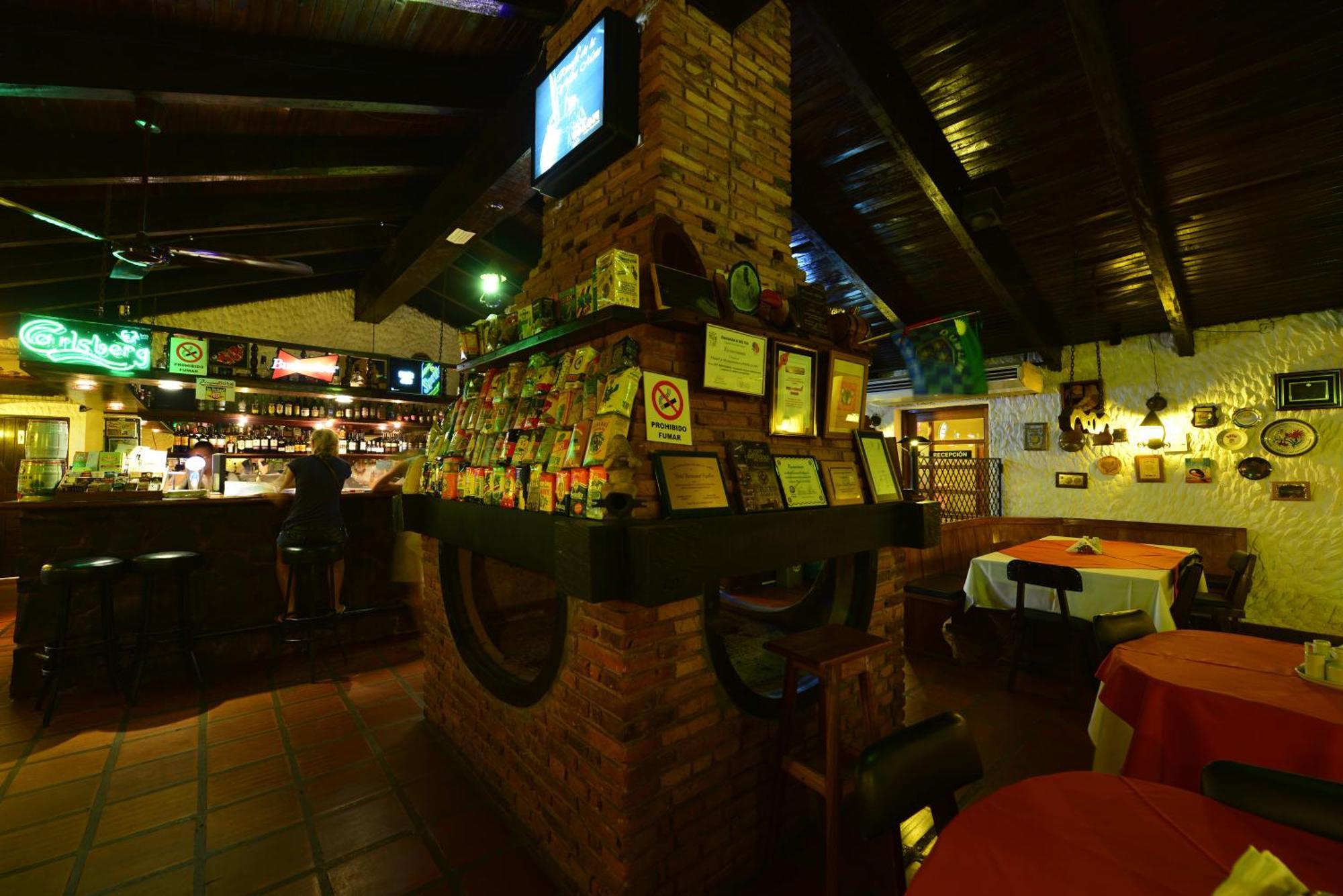 Hotel Restaurant Papillon Bella Vista Sur Buitenkant foto